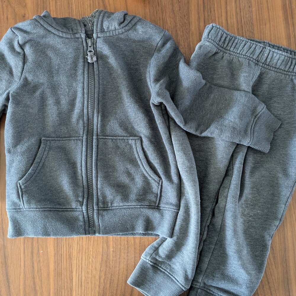 Cat and Jack all grey matching sweat suit- 3T